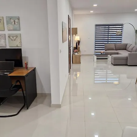 Apartment Carousel Qrendi