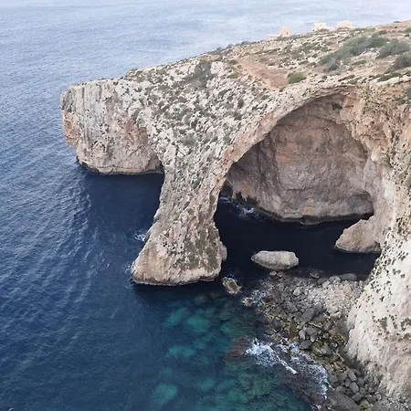 Carousel * Qrendi