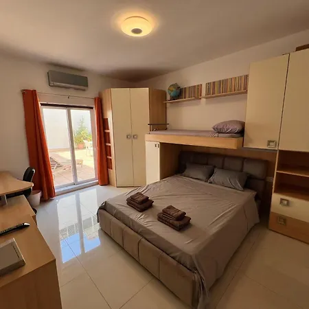 Carousel Apartmán Qrendi