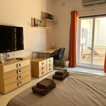 Carousel Apartmán Qrendi