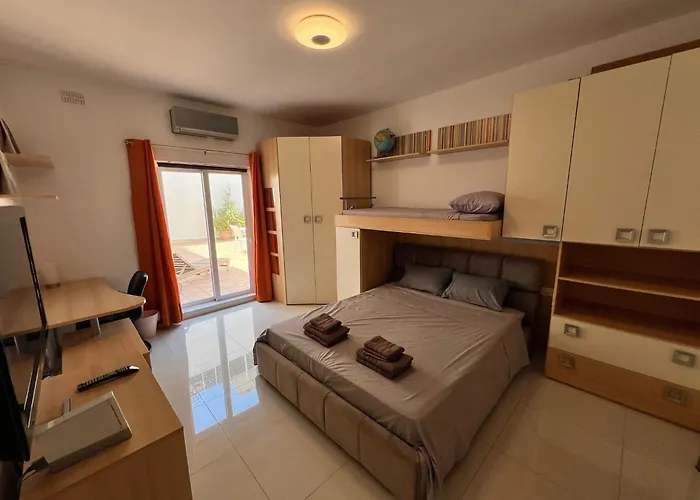 Carousel Apartment Qrendi