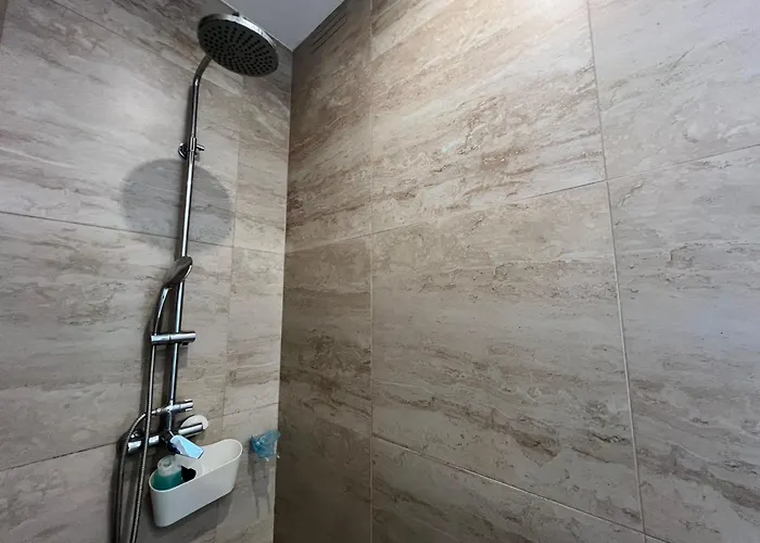 Carousel Apartment *